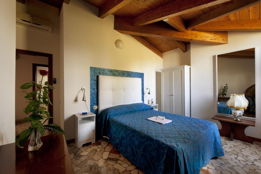 Hotel Caselle San Lazzaro di Savena Zimmer foto